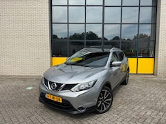 Nissan Qashqai - 115Pk Premier Edition, leer, 360 camera, pano dak & trekhaak