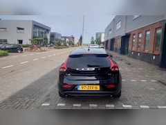 Volvo V40 - 1.6 T3 Momentum