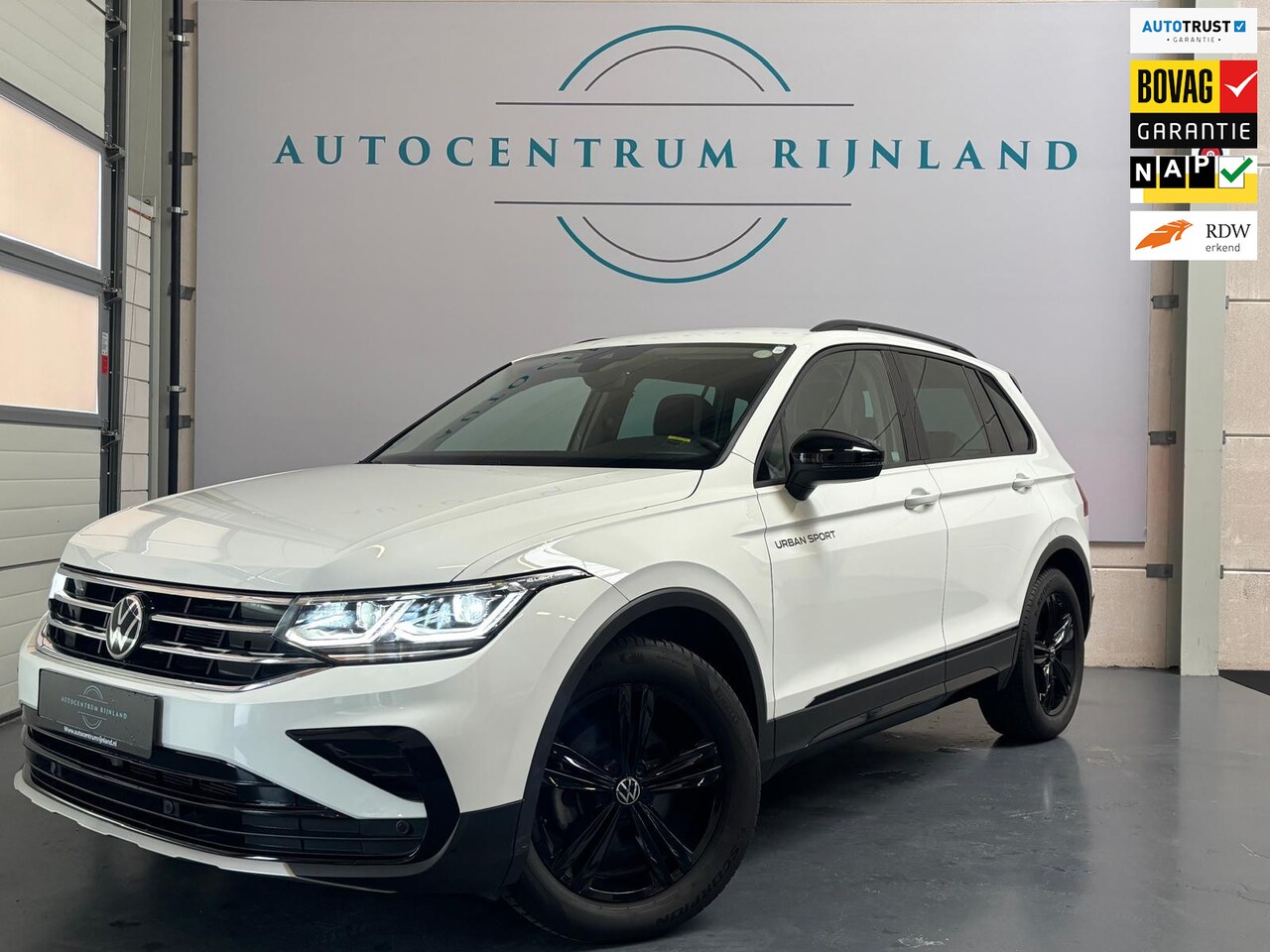 Volkswagen Tiguan - 1.5 TSI Urban Sport 1 JAAR BOVAG GARANTIE - AutoWereld.nl