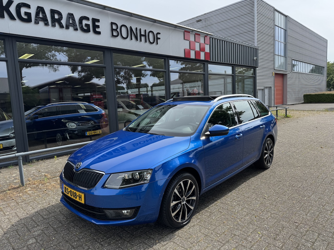 Skoda Octavia Combi - 1.0 TSI Greentech Style Business AUTOMAAT-DAK-STOELVERW - AutoWereld.nl