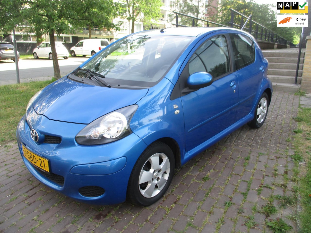 Toyota Aygo - 1.0-12V Comfort//AUTOMAAT - AutoWereld.nl