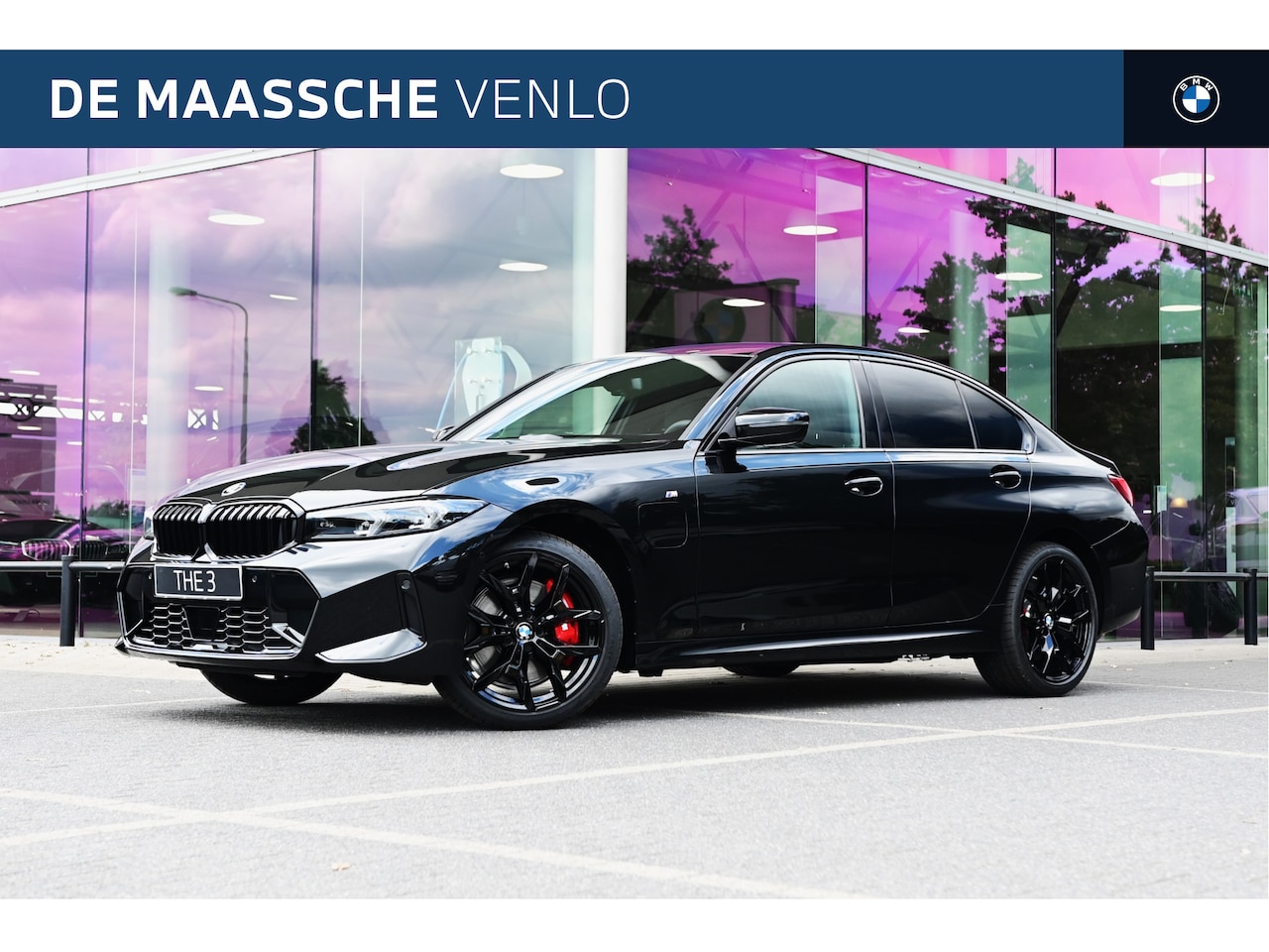 BMW 3-serie - 330e M Sport Automaat / Sportstoelen / Active Cruise Control / Comfort Access / Parking As - AutoWereld.nl