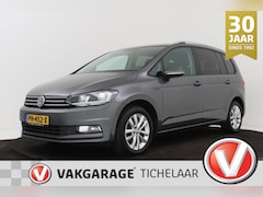 Volkswagen Touran - 1.2 TSI Business 7p | Trekhaak | CarPlay | Navigatie | Stoelverwarming |