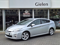 Toyota Prius - 1.8 Full Hybrid Aspiration | 17 inch, Keyless, Head up display, Parkeersensoren, Cruise co