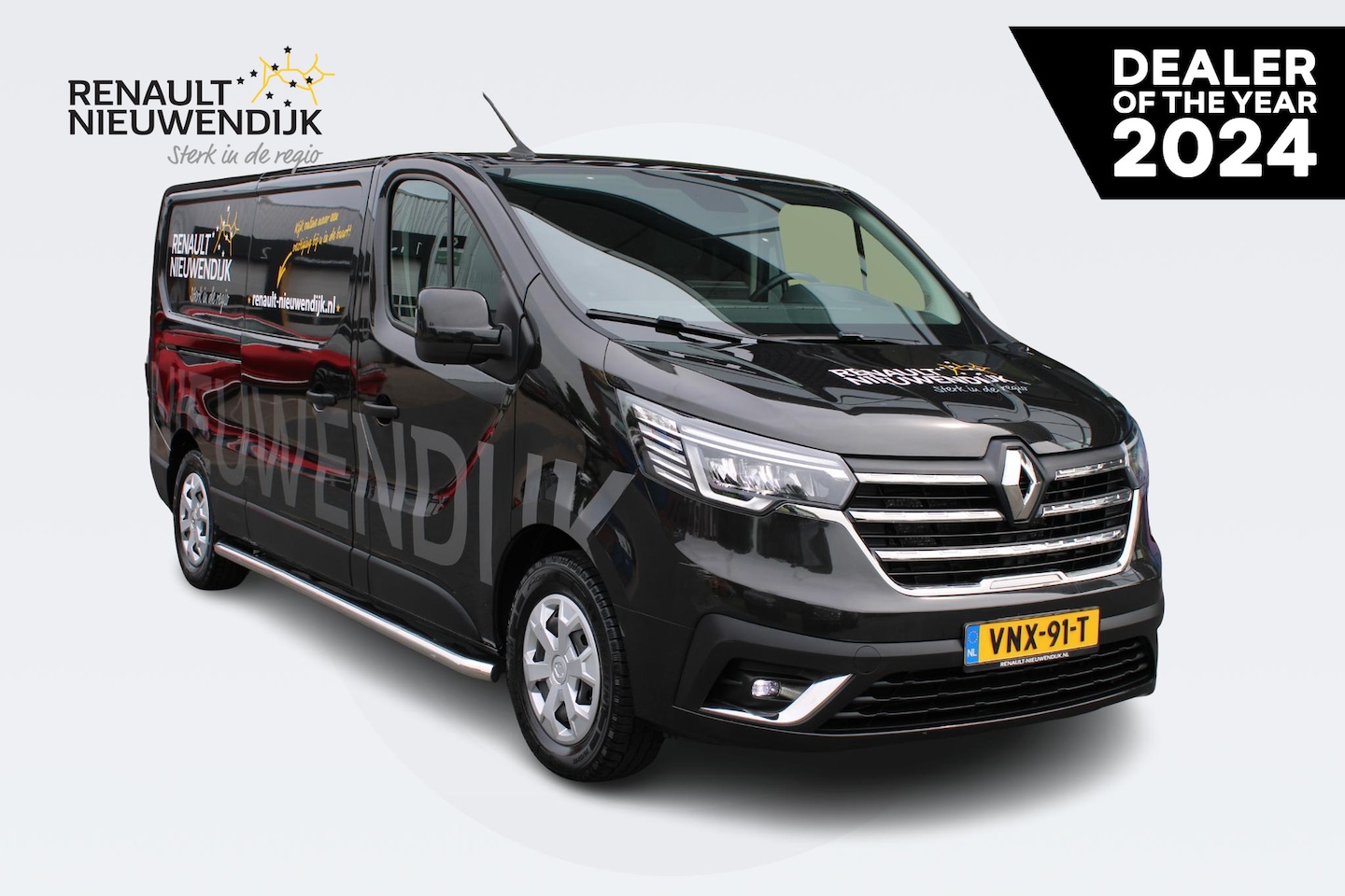 Renault Trafic - 2.0 dCi 130 T30 L2H1 Work Edition AIRCO / CRUISE CONTROLE / PARKEERSENSOREN / SIDE BARS. - AutoWereld.nl