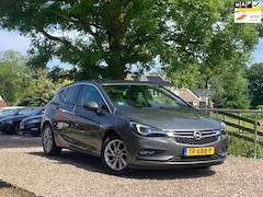 Opel Astra - 1.0 Innovation | Cruise + Clima + Navi nu € 8.975,
