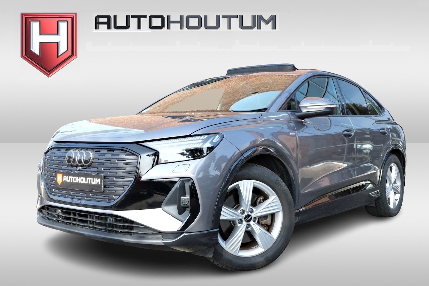 Audi Q4 Sportback e-tron - 50 quattro S edition 77 kWh Trekhaak, Panoramadak - AutoWereld.nl