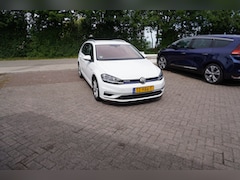 Volkswagen Golf Variant - 1.5 TSI Comfortline Business TREKHAAK MASSAGESTOEL NAVI CARPLAY