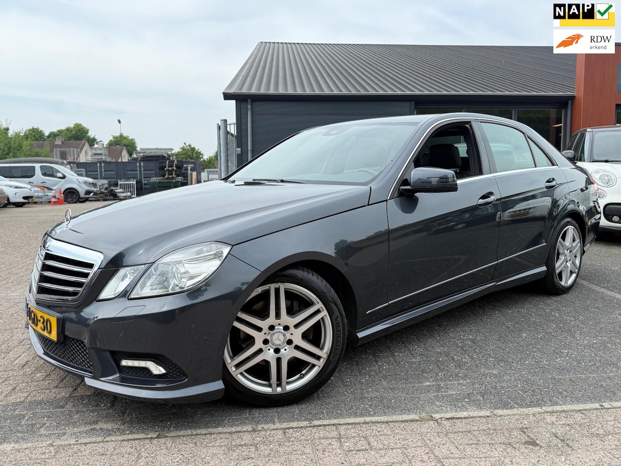 Mercedes-Benz E-klasse - 350 CGI Avantgarde*AMG Pakket*Navigatie*Automaat*Leer. - AutoWereld.nl