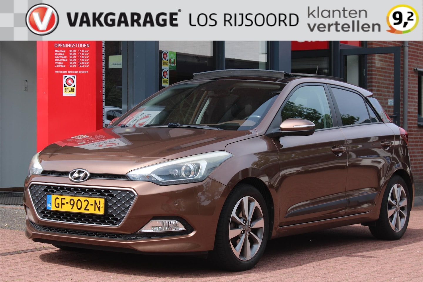 Hyundai i20 - 1.2i i-Motion*Premium* | Schuifdak | Cruise & Climate Control | PDC | Bluetooth | Privacy - AutoWereld.nl