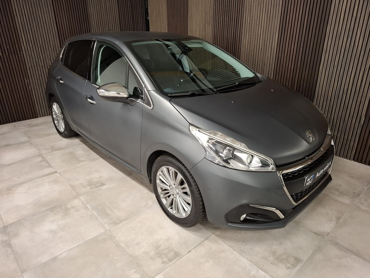 Peugeot 208 - 1.2 PureTech Blue Lease Premium 1.2 PureTech Blue Lease Premium - AutoWereld.nl