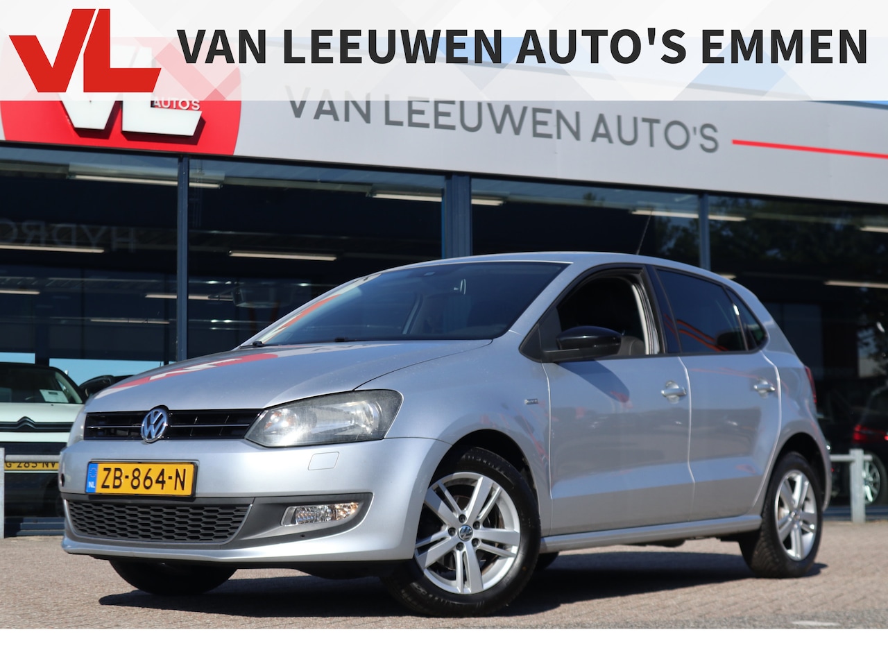Volkswagen Polo - 1.2-12V BlueMotion Comfortline | Navigatie | Climate Control | 5Drs | Lichtmetalen Velgen - AutoWereld.nl