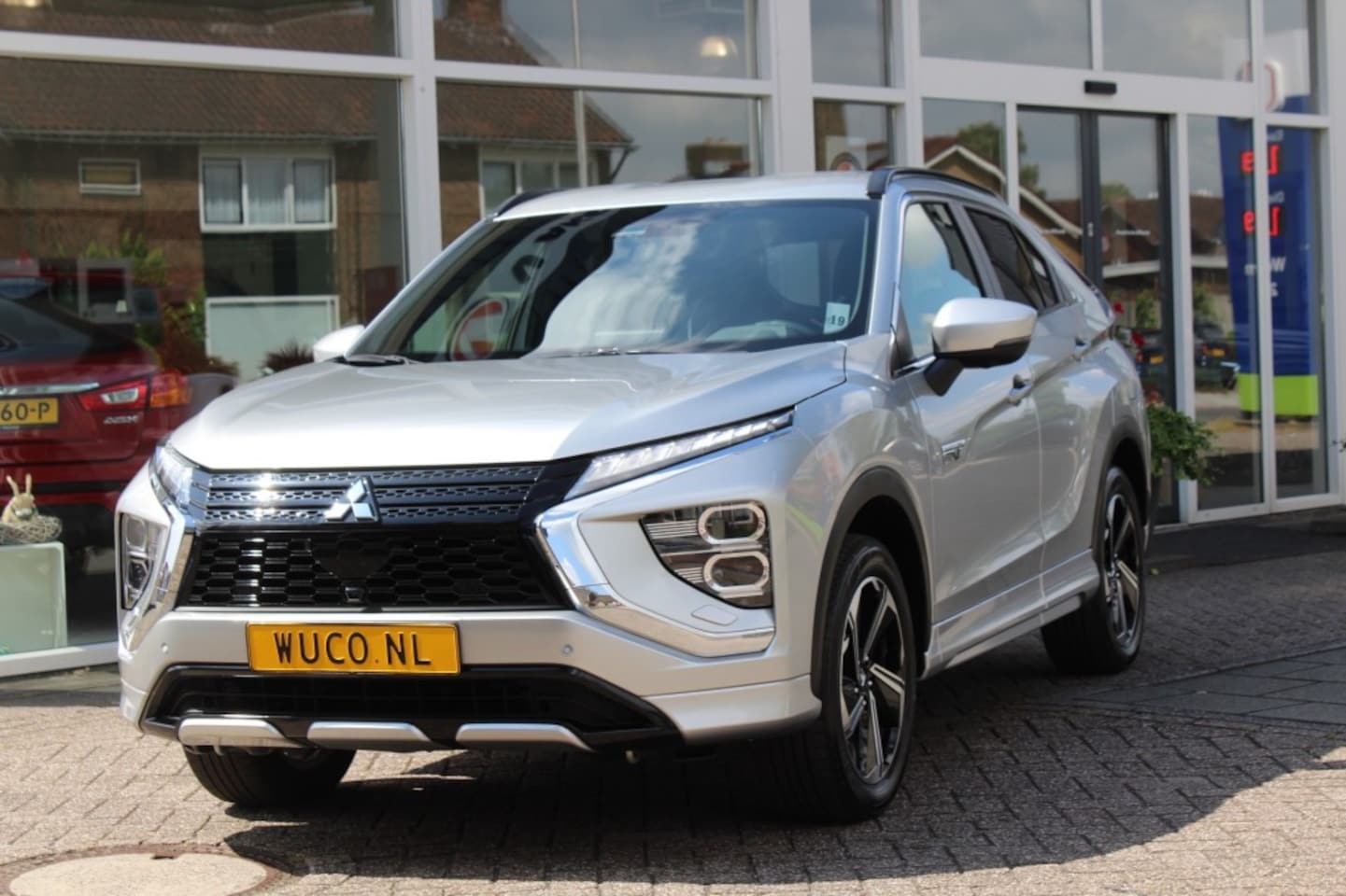 Mitsubishi Eclipse Cross - 2.4 PHEV Executive 360CAMERA  ADAPTIVE CRUISE  FULL-LED - AutoWereld.nl