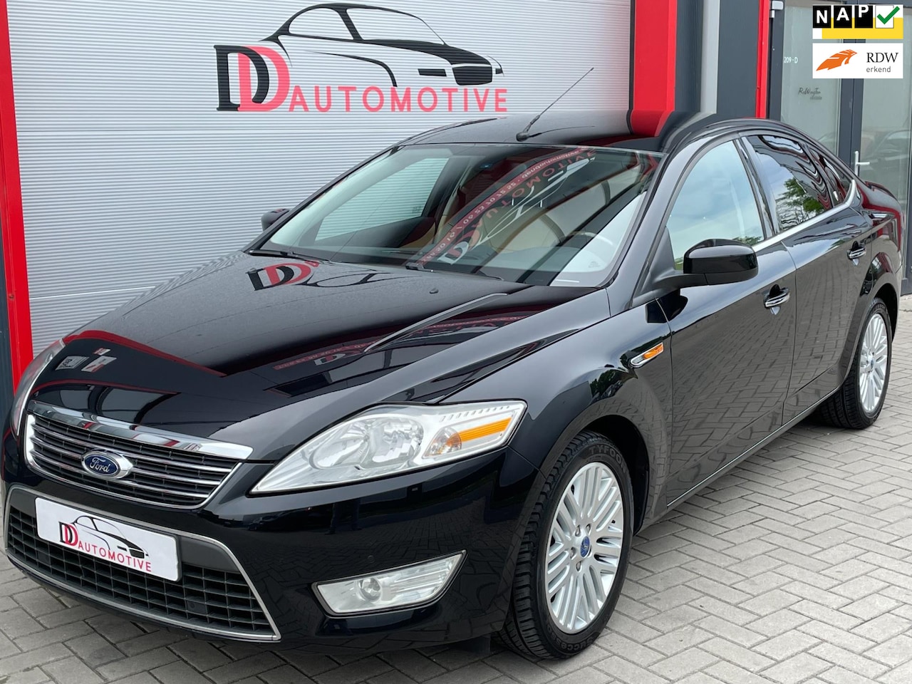 Ford Mondeo - 2.3-16V Ghia AUT/NAVI/LEER/MEMORY/KEYLESS/PDC/NL-AUTO/NAP - AutoWereld.nl