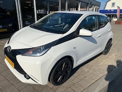 Toyota Aygo - 1.0 VVT-I X-PLAY