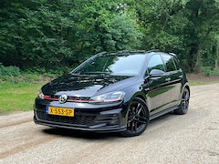 Volkswagen Golf - 2.0 TSI GTI Performance | PANO + VIRTUAL + DSG |