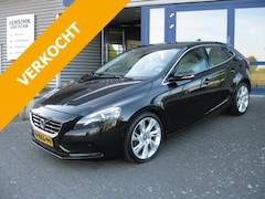 Volvo V40 - 1.6 T3 150PK Summum
