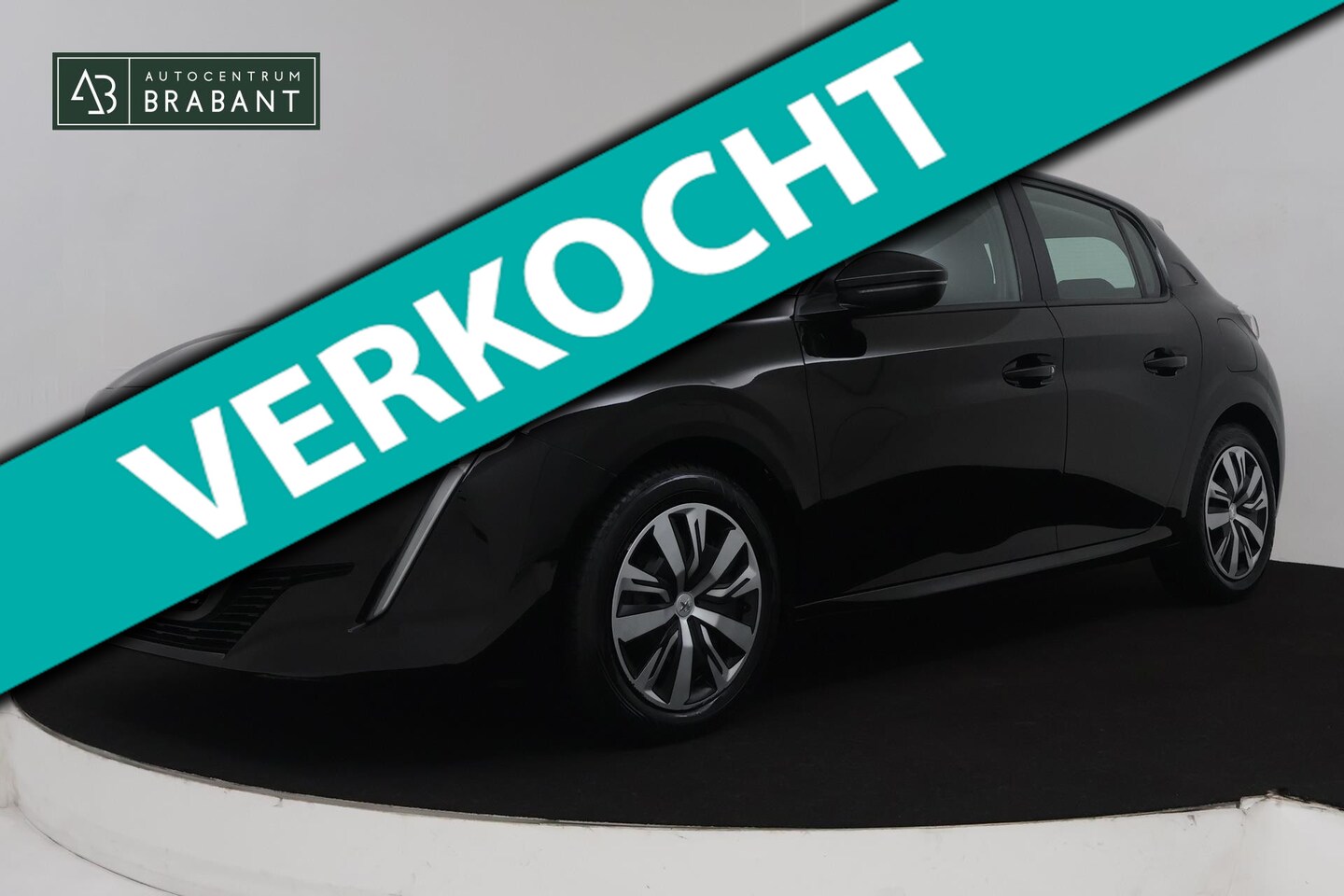 Peugeot 208 - 1.2 PureTech Blue Lease (NAVIGATIE CARPLAY, CRUISE, STUURBEDIENING, PARKEERSENSOREN, 1e EI - AutoWereld.nl