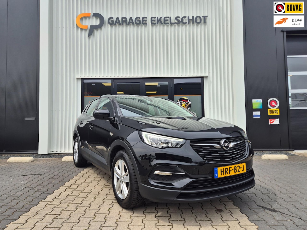 Opel Grandland X - 1.2 Turbo Business Executive Automaat - AutoWereld.nl