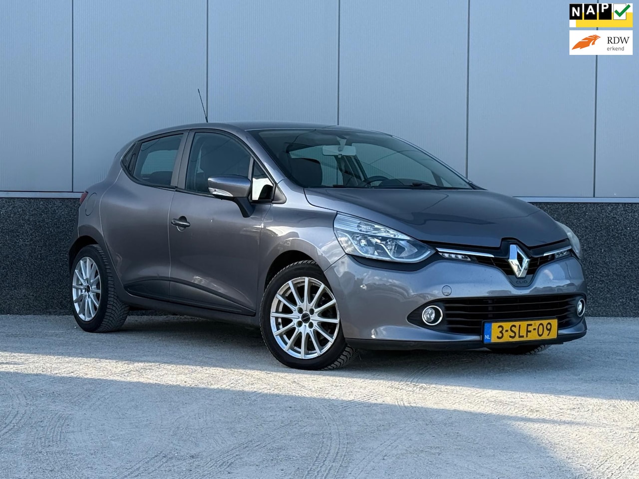Renault Clio - 1.5 dCi ECO Expression Airco! - AutoWereld.nl