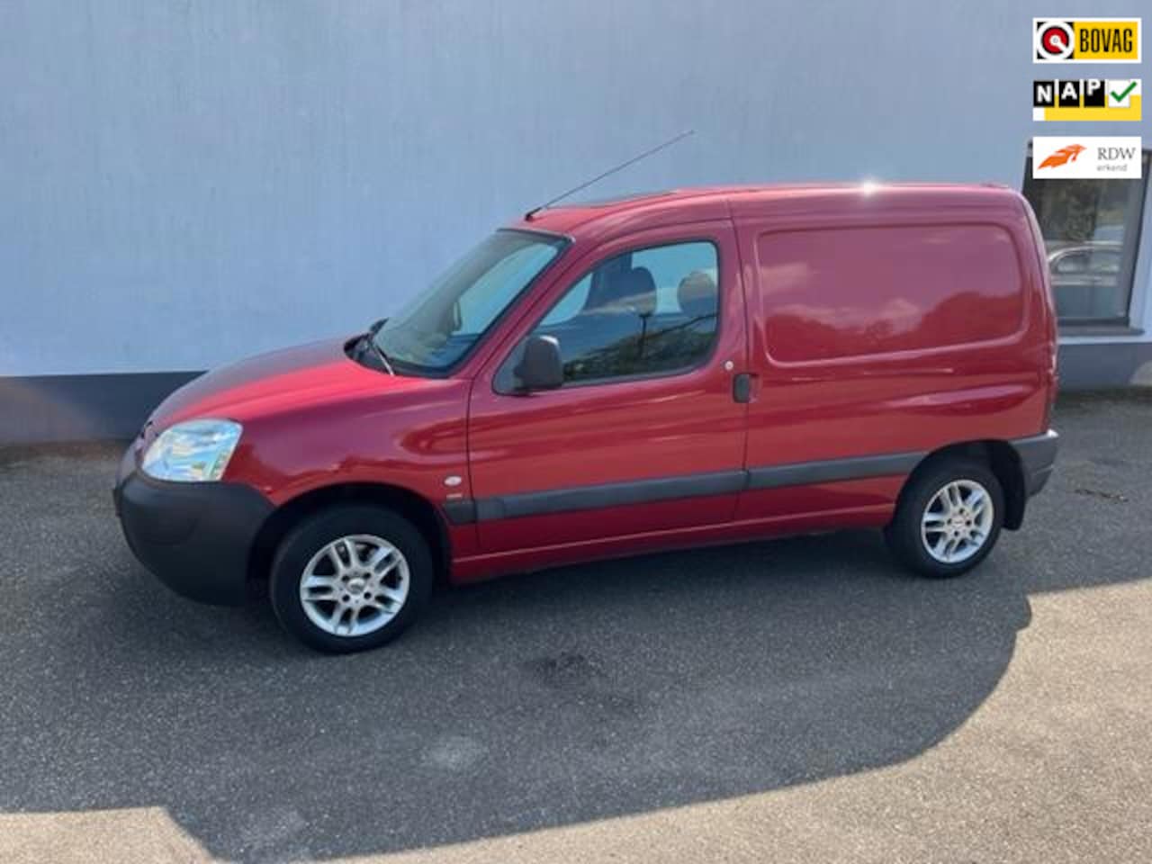 Peugeot Partner - 170C 2.0 HDI 170C 2.0 HDI, '04, nette auto met een nieuwe apk, marge-auto ! - AutoWereld.nl
