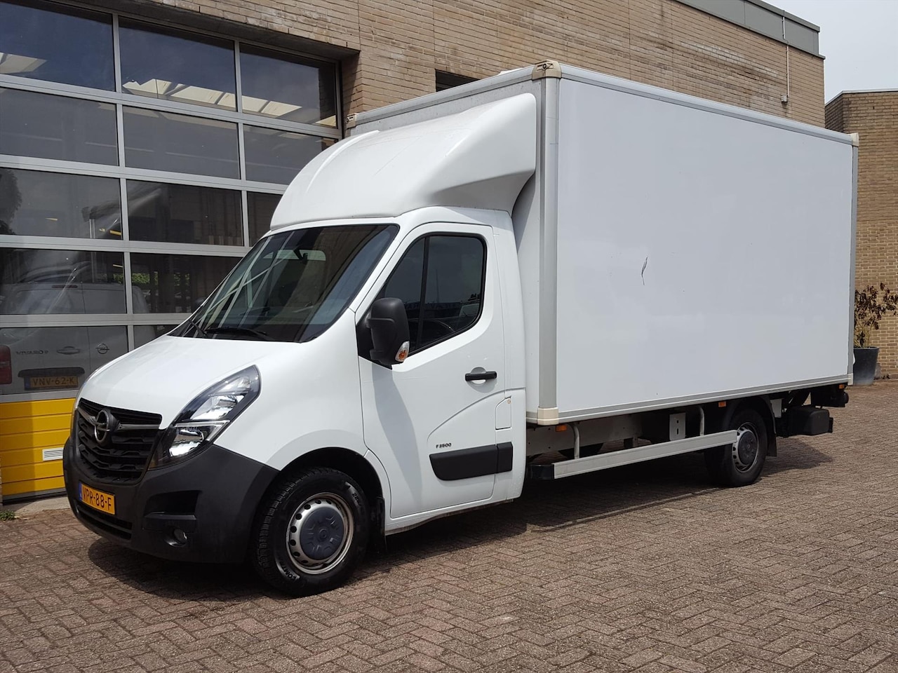Opel Movano - 2.3 Diesel BiTurbo 145pk Bakwagen / EURO-6..!! / Clima / Navi - AutoWereld.nl