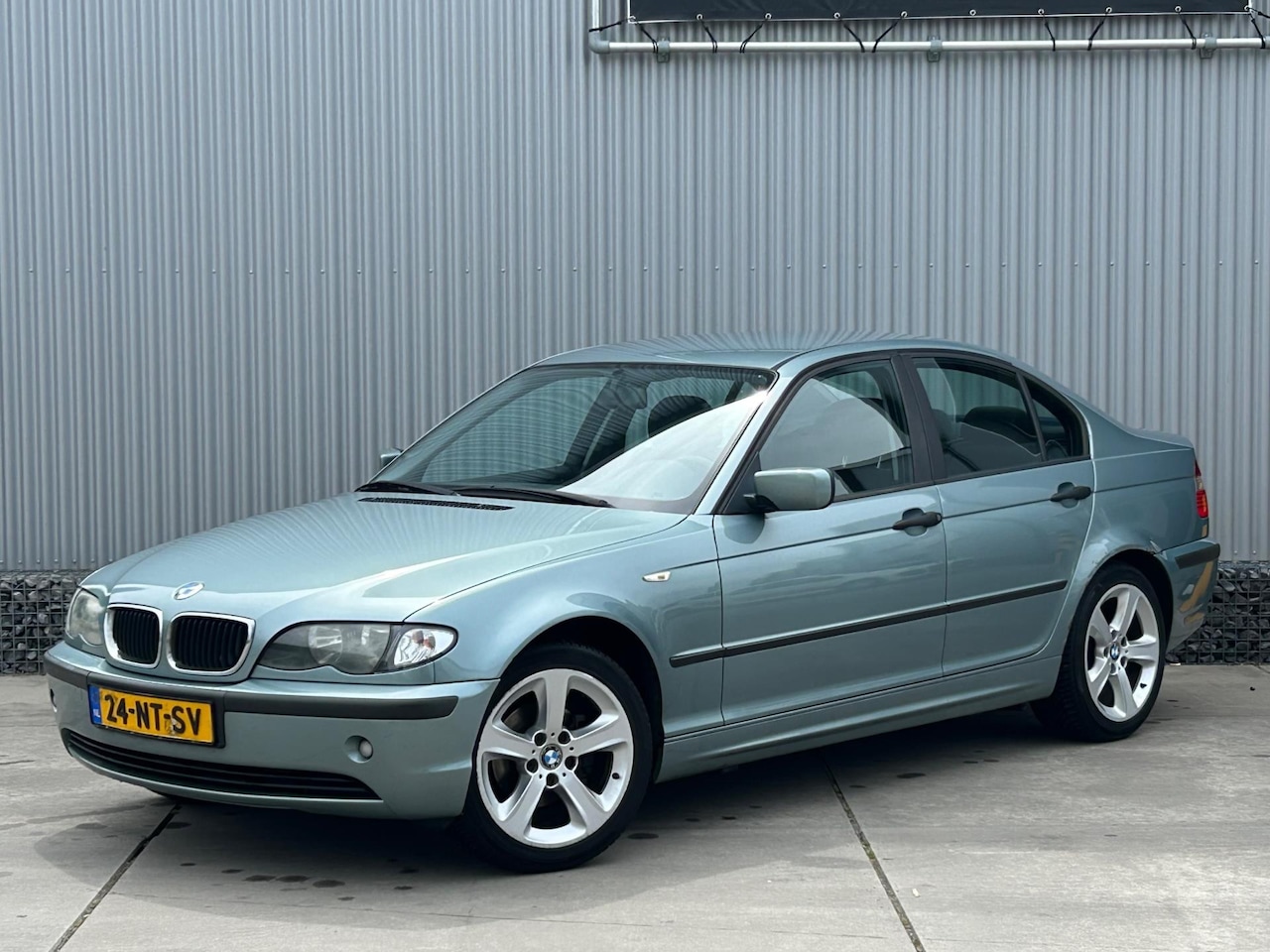 BMW 3-serie - 316i Essence 316i Essence, Airco, APK 14-3-2026 - AutoWereld.nl