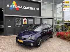 Volkswagen Golf - GTI