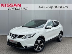 Nissan Qashqai - 1.6 Connect Edition Navigatie, Panoramadak, Climate Control, Cruise Control, Trekhaak, 18"