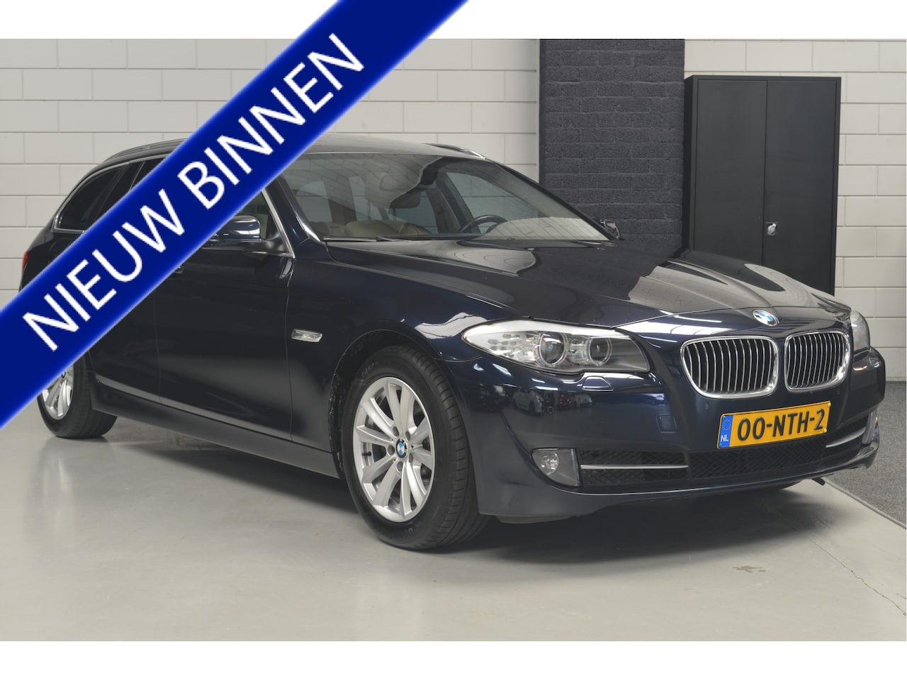 BMW 5-serie Touring - 523i High Executive // NAVI // LEDER // ELECTRISCHE TREKHAAK // PANORAMADAK // CLIMA // - AutoWereld.nl
