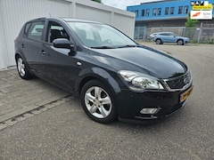 Kia Cee'd - 1.4 CVVT Seven* Navi* Cruise contr* Velgen* NAP* Top Conditie