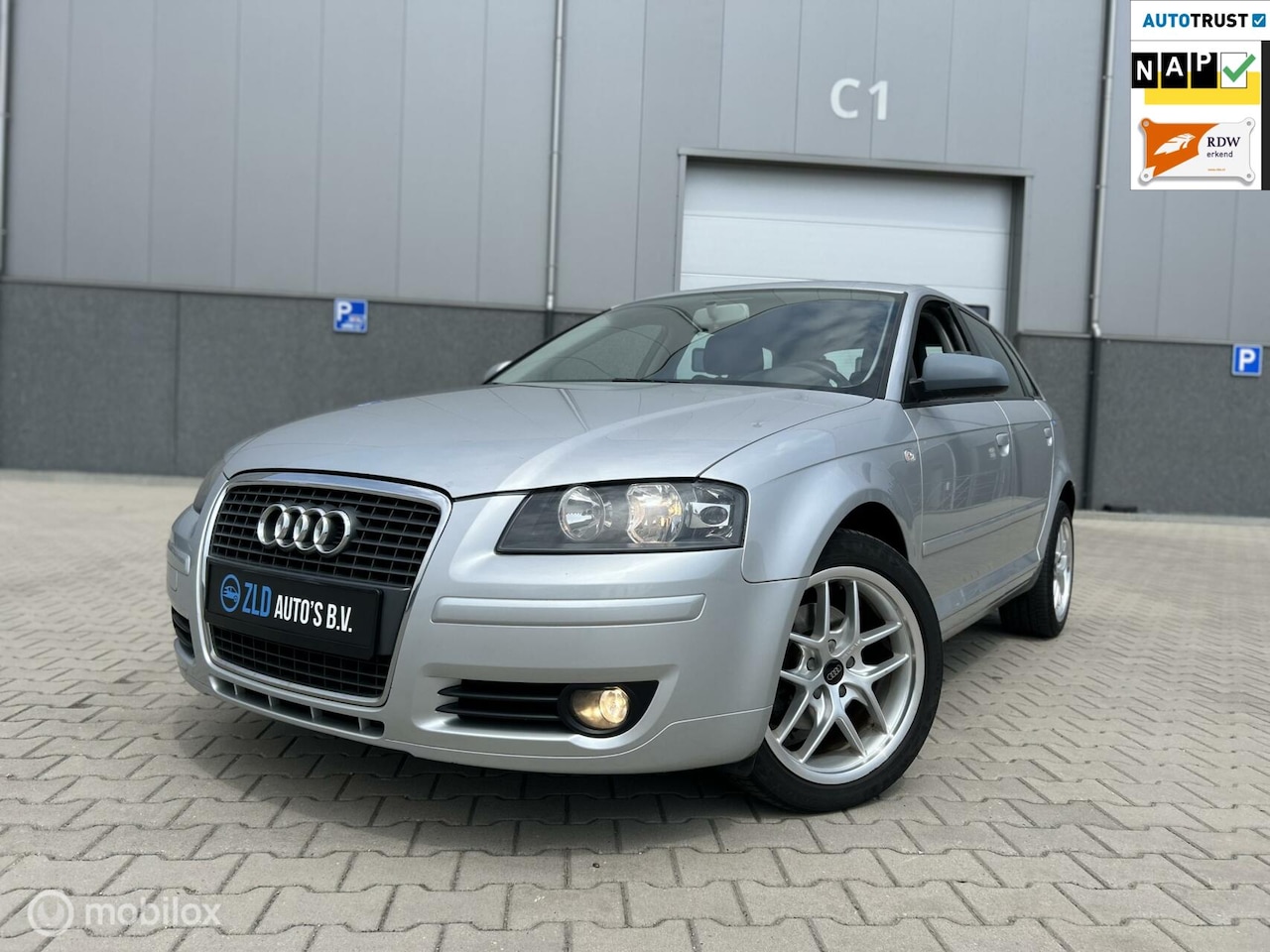 Audi A3 Sportback - 1.4 TFSI Ambiente/APK/CRUISE CONTR/CARPLAY - AutoWereld.nl
