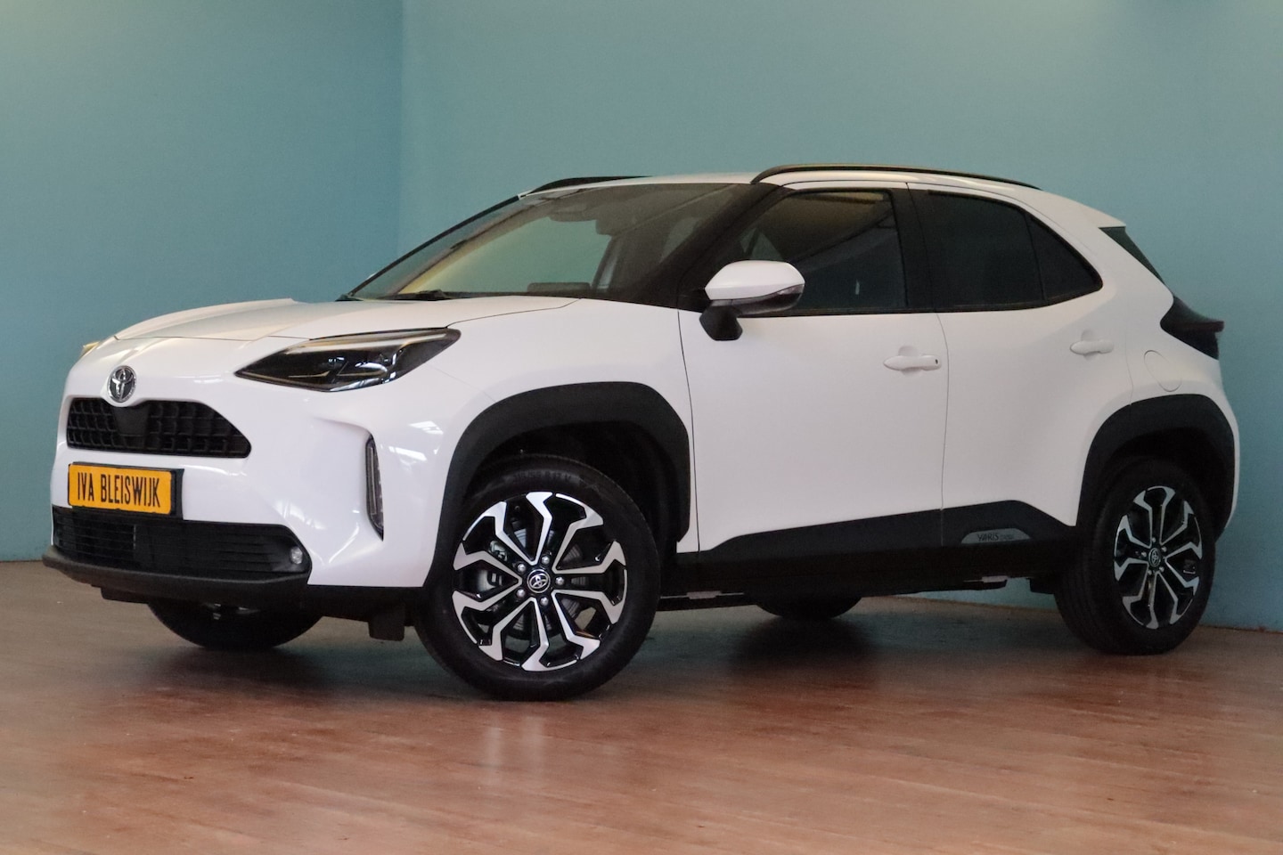 Toyota Yaris Cross - 1.5 Hybrid 130 Yeam Player | APPCONNECT | CAMERA | STUUR/STOELVERW | ADAP CRUISE | LANE-AS - AutoWereld.nl