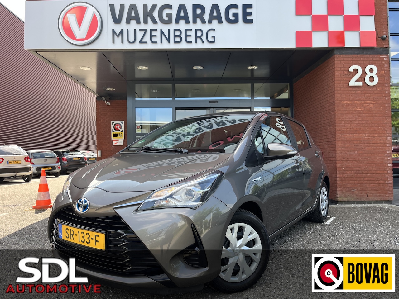 Toyota Yaris - 1.5 Hybrid Energy // CLIMA // CAMERA // CRUISE // ELEK. RAMEN // PERFECT ONDERHOUDEN!! - AutoWereld.nl