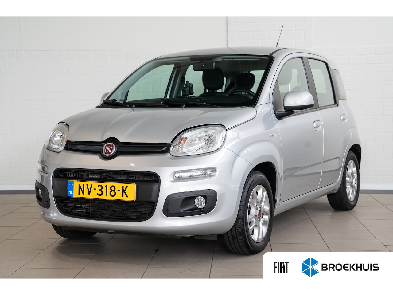 Fiat Panda - 0.9 TwinAir Lounge | Lichtmetalen velgen | Bluetooth | Airco | Mistlampen | U Connect houd - AutoWereld.nl