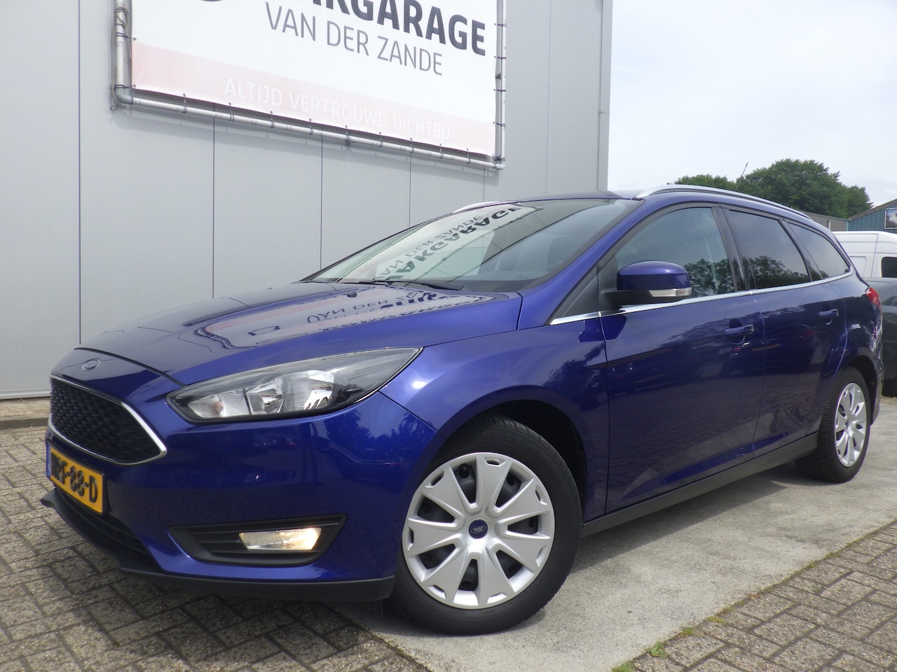 Ford Focus Wagon - 1.0 EC Edition, Airco, Stoelverwarming! - AutoWereld.nl