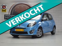Renault Twingo - 1.2-16V Night & Day AUTOMAAT DEALERONDERH TREKHAAK GARANTIE