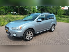 Mitsubishi Outlander - 2.4 7 persoons / 4wd / Clima Automaat