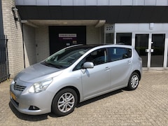 Toyota Verso - 1.6 VVT-i Comfort / DEALER OH / PANODAK / APK MEI 2026 / CLIMATE / CRUISE / ALU VELGEN