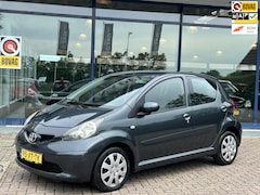 Toyota Aygo - 1.0-12V + 5Drs Airco Elek.Pakket NAP NL-Auto Nieuwe APK