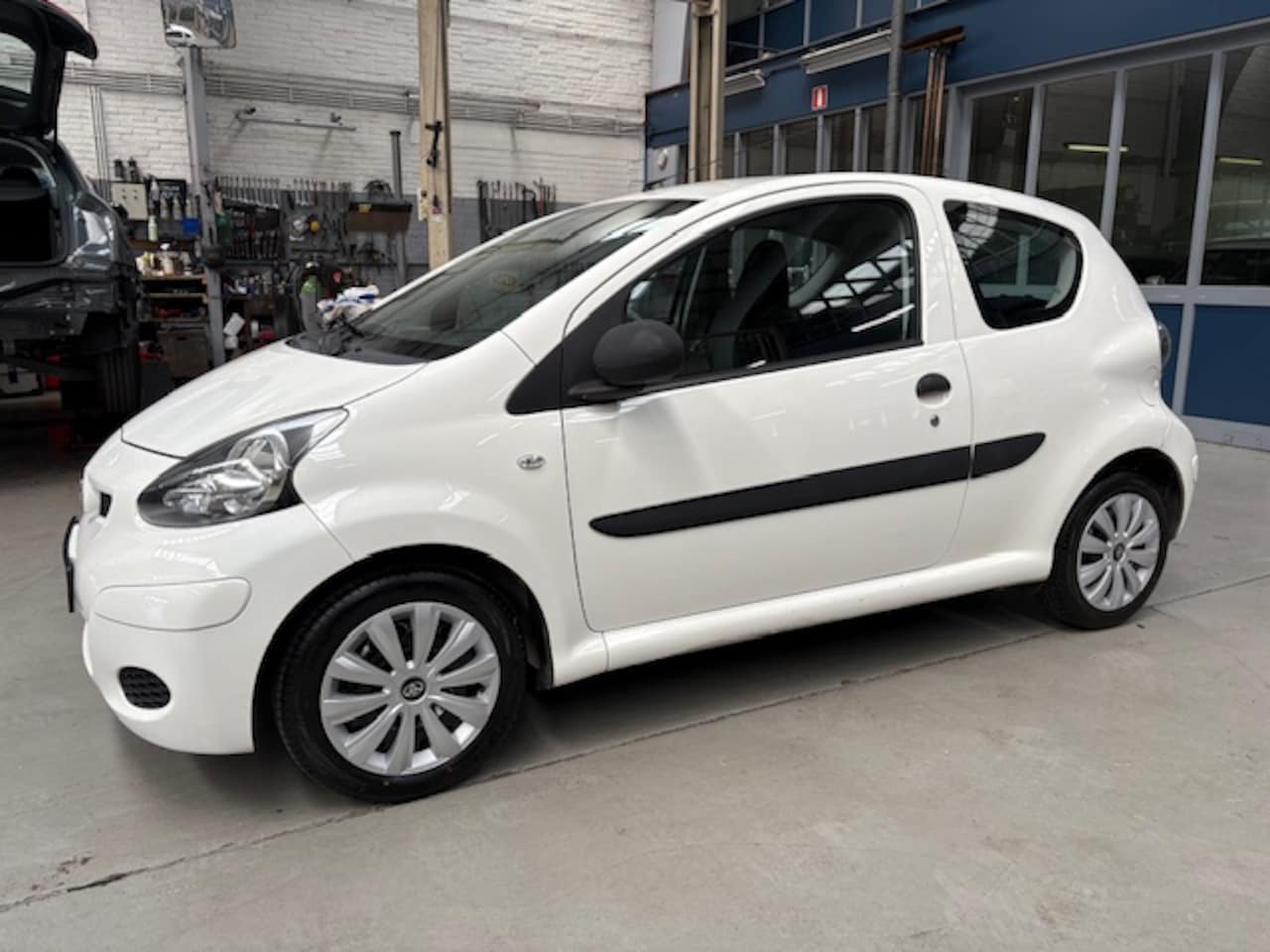 Toyota Aygo - 1.0 12V VVT-I 3DRS - AutoWereld.nl