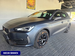 CUPRA Leon Sportstourer - 1.4 e-Hybrid VZ Copper Edition / Dealer Onderhouden / Pano Dak / Stoel-/Stuurverwarming
