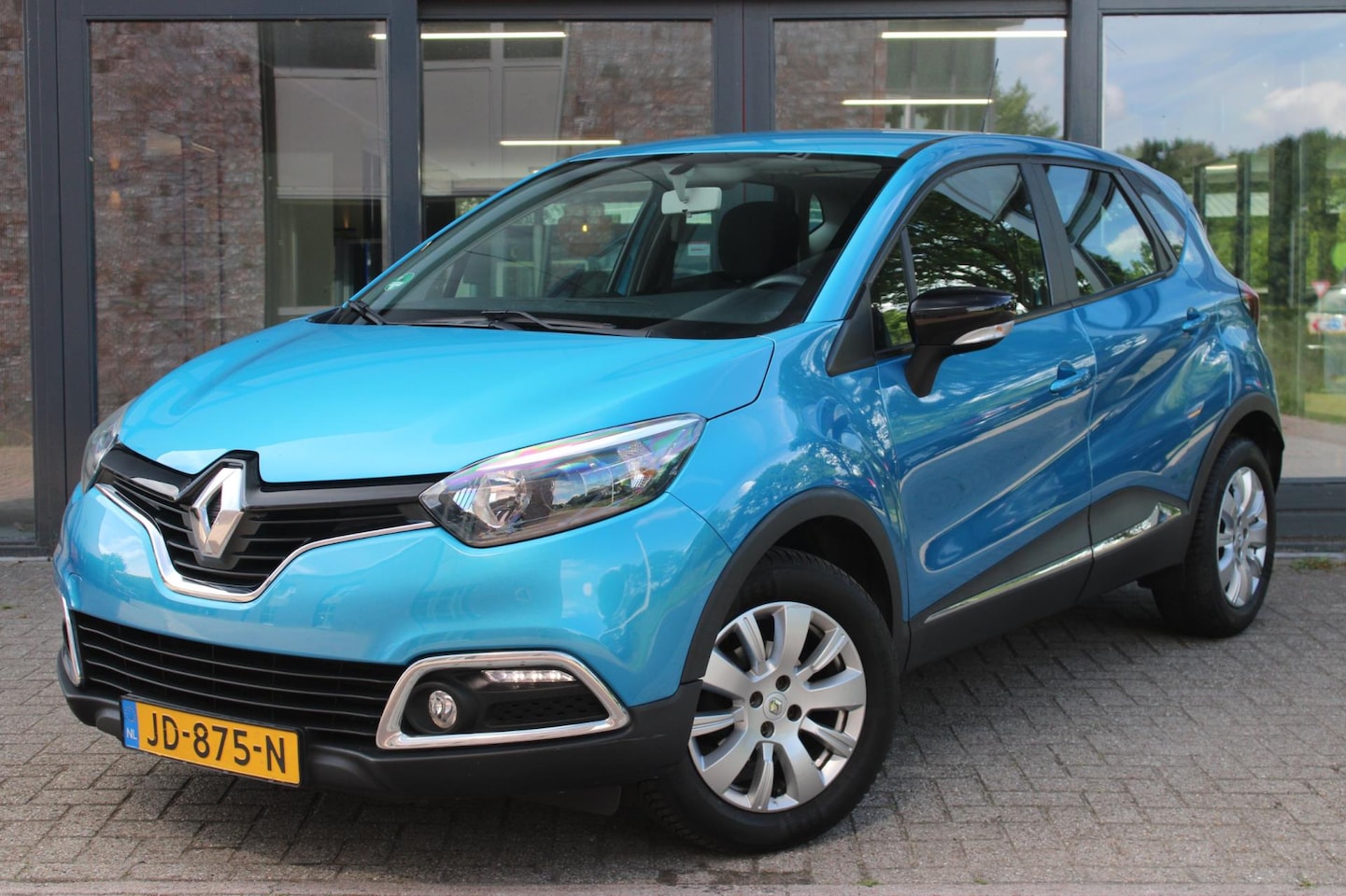 Renault Captur - 0.9 TCe Expression | Cruise Control | Airco | 16'' Lm | Navigatie | Telefoonvoorbereiding - AutoWereld.nl