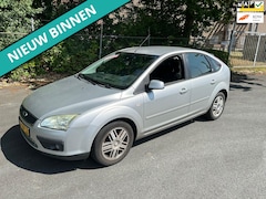 Ford Focus - 1.6-16V Ghia ORG NED AUTO MET NW APK LAGE KM
