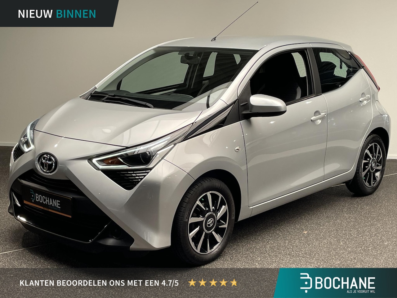 Toyota Aygo - 1.0 VVT-i x-play Lichtmetalen velgen|Apple Carplay|Android Auto - AutoWereld.nl