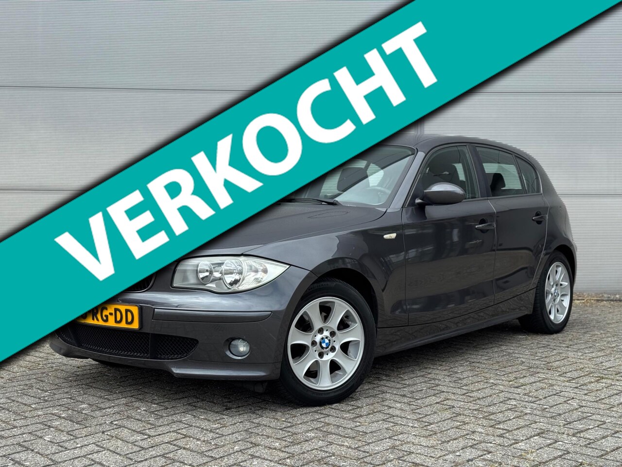BMW 1-serie - 120i High Executive | Airco | 16 inch | elektrische ramen | Licht en regensensor - AutoWereld.nl