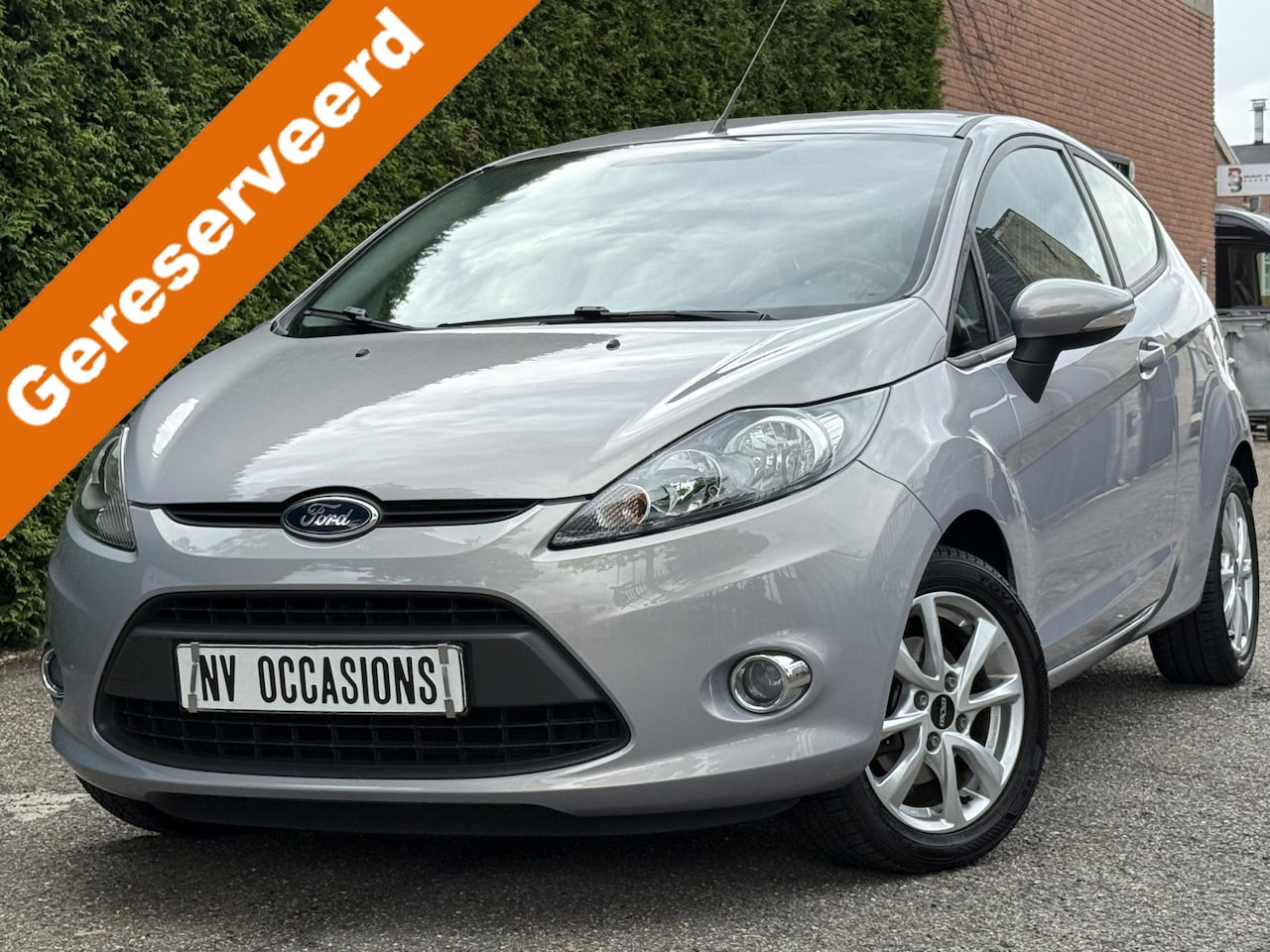 Ford Fiesta - 1.4 Titanium AIRCO/AUTOMAAT/STOELVW/VOORRUITVW/71DKM - AutoWereld.nl