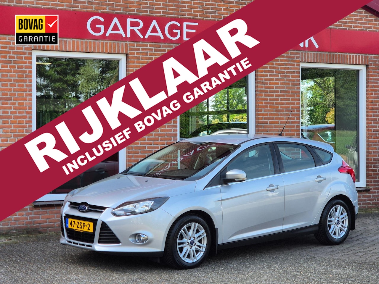 Ford Focus - 1.0 EcoBoost Titanium 101 PK 5drs clima, cruise, navi, pdc, lmv, trekhaak RIJKLAAR - AutoWereld.nl