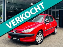 Peugeot 206 - 1.1 X-Design 1-Jaar Apk