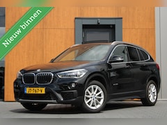 BMW X1 - sDrive20i High Executive | Pano | Trekhaak | Sportstoelen